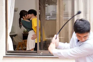 Ông xã không hay biết gì khi Cô vợ bị tên đại ca băng đảng bắt Trả bài mỗi ngày