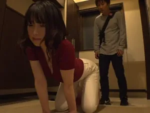 Bài học tình dục của người má cho cậu con trai mới lớn khi bố đi làm xa